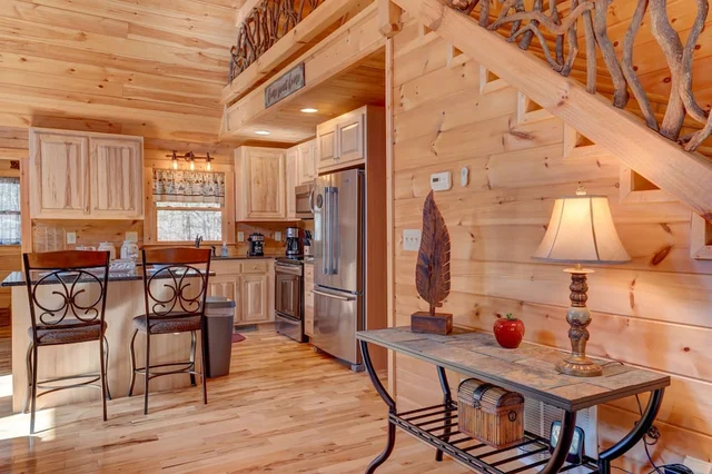 Rustic Cabin | Fire-Pit | Indoor Heated Pool | Hot Tub | Gym #25