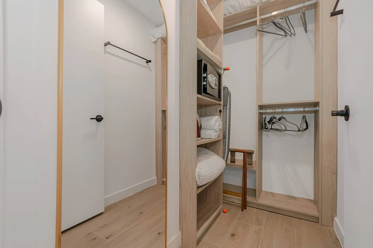 Bedroom 1 image 1