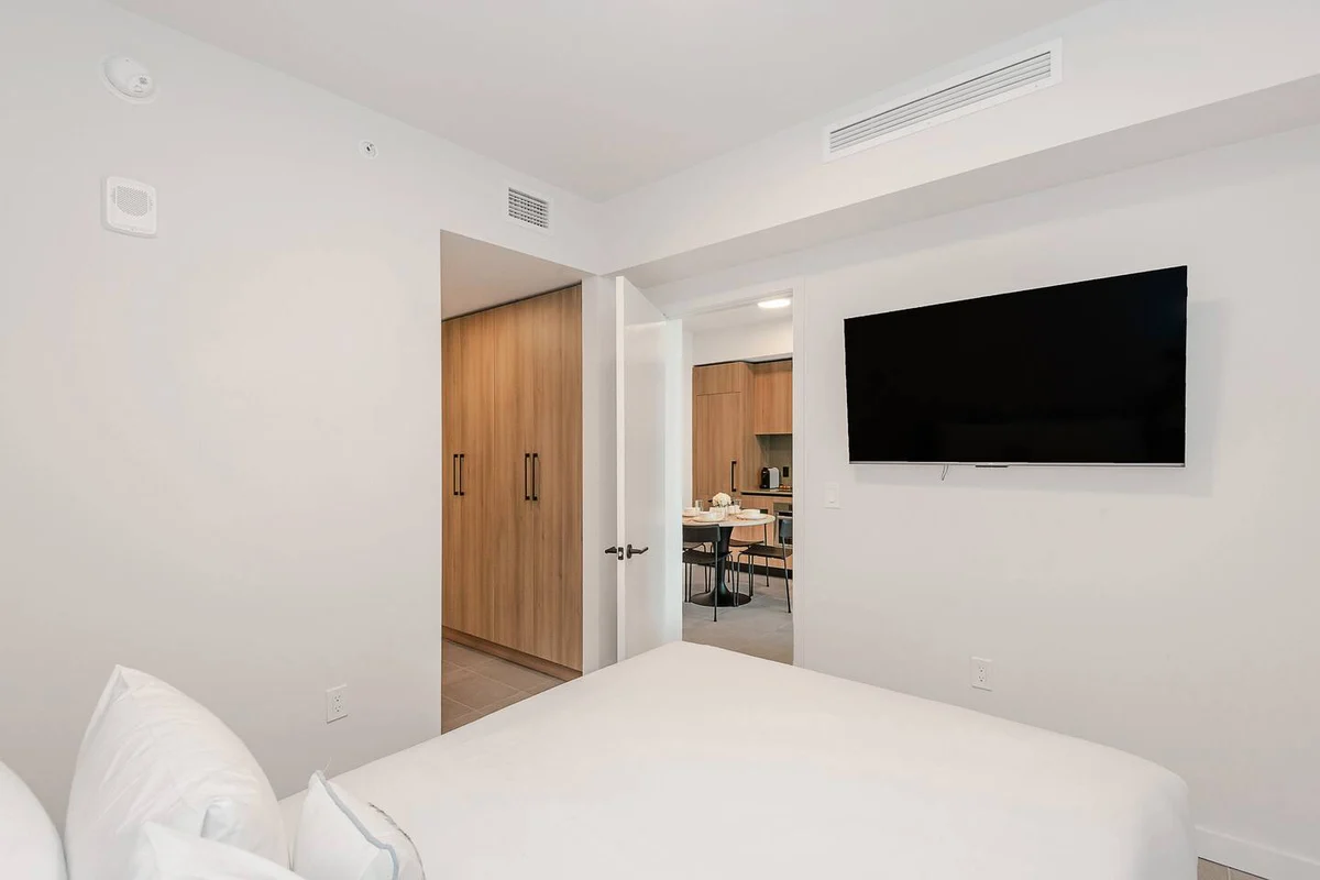 Bedroom 2 image 1