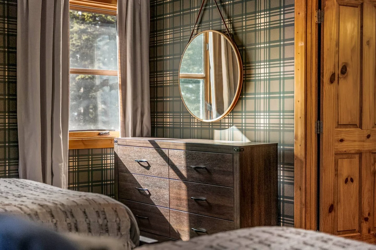 NEW! SpeakEasy, Sauna+Hot Tub, Games:Kids & Adults - Holiday Home #100