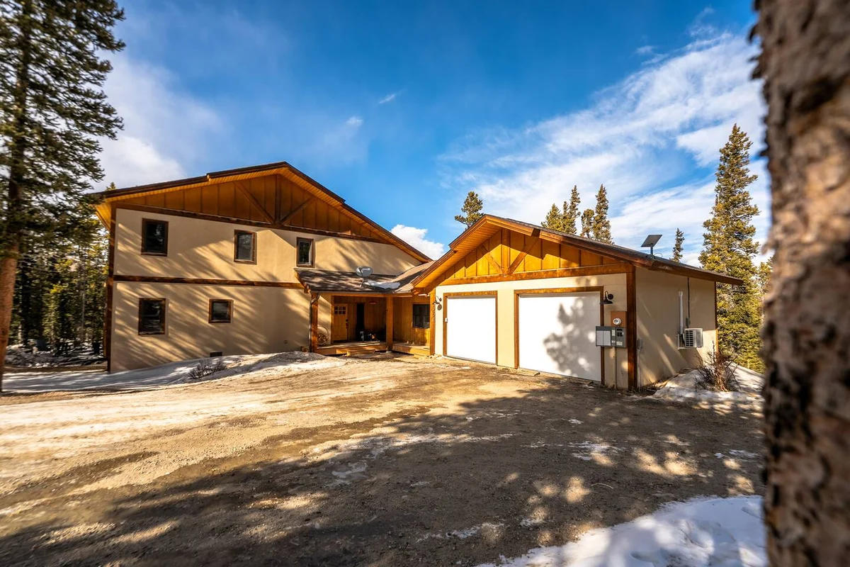NEW! SpeakEasy, Sauna+Hot Tub, Games:Kids & Adults - Holiday Home #58