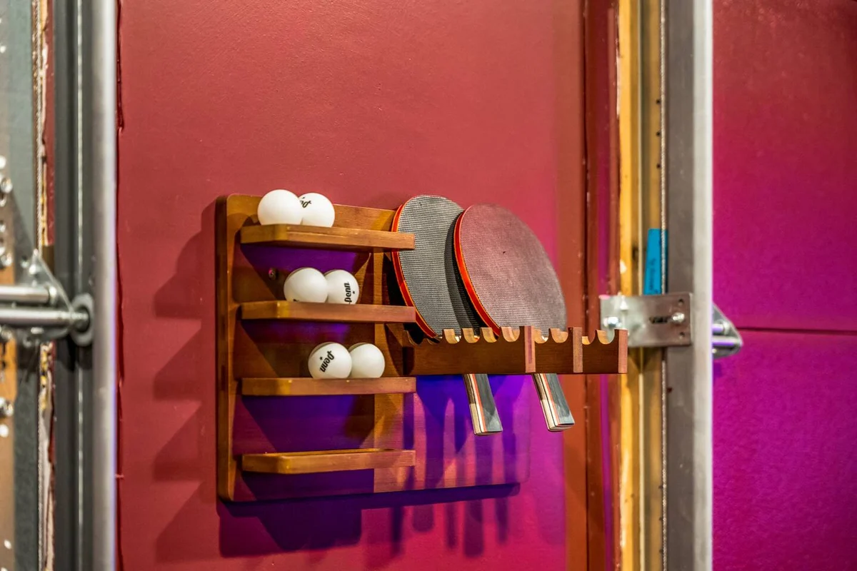 NEW! SpeakEasy, Sauna+Hot Tub, Games:Kids & Adults - Holiday Home #163