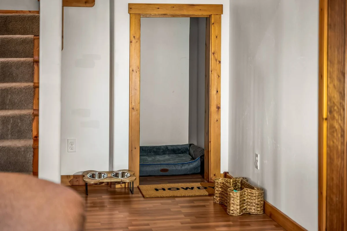 NEW! SpeakEasy, Sauna+Hot Tub, Games:Kids & Adults - Holiday Home #185