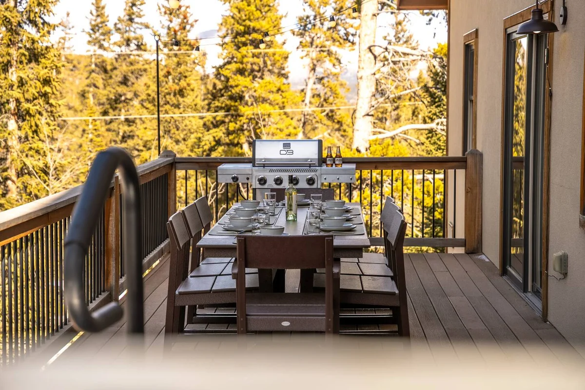 NEW! SpeakEasy, Sauna+Hot Tub, Games:Kids & Adults - Holiday Home #121