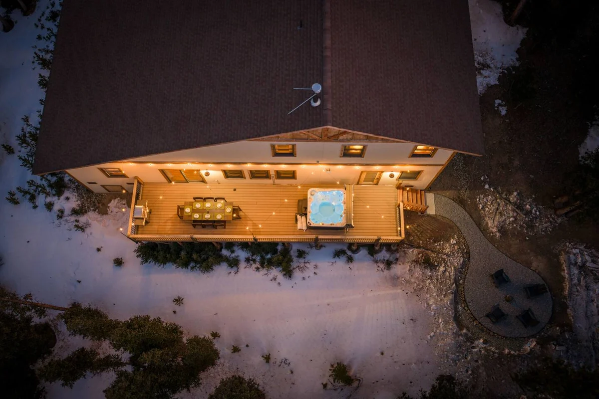 NEW! SpeakEasy, Sauna+Hot Tub, Games:Kids & Adults - Holiday Home #112