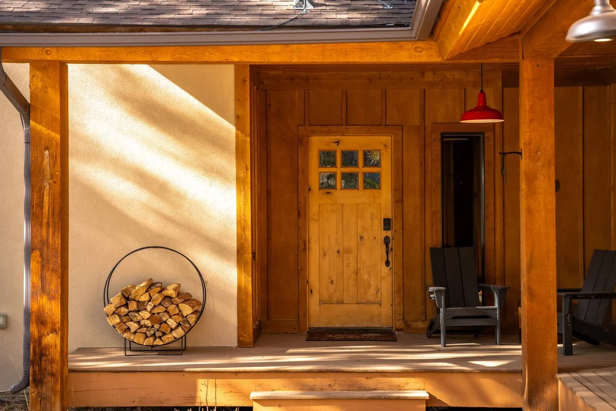 NEW! SpeakEasy, Sauna+Hot Tub, Games:Kids & Adults - Holiday Home #218