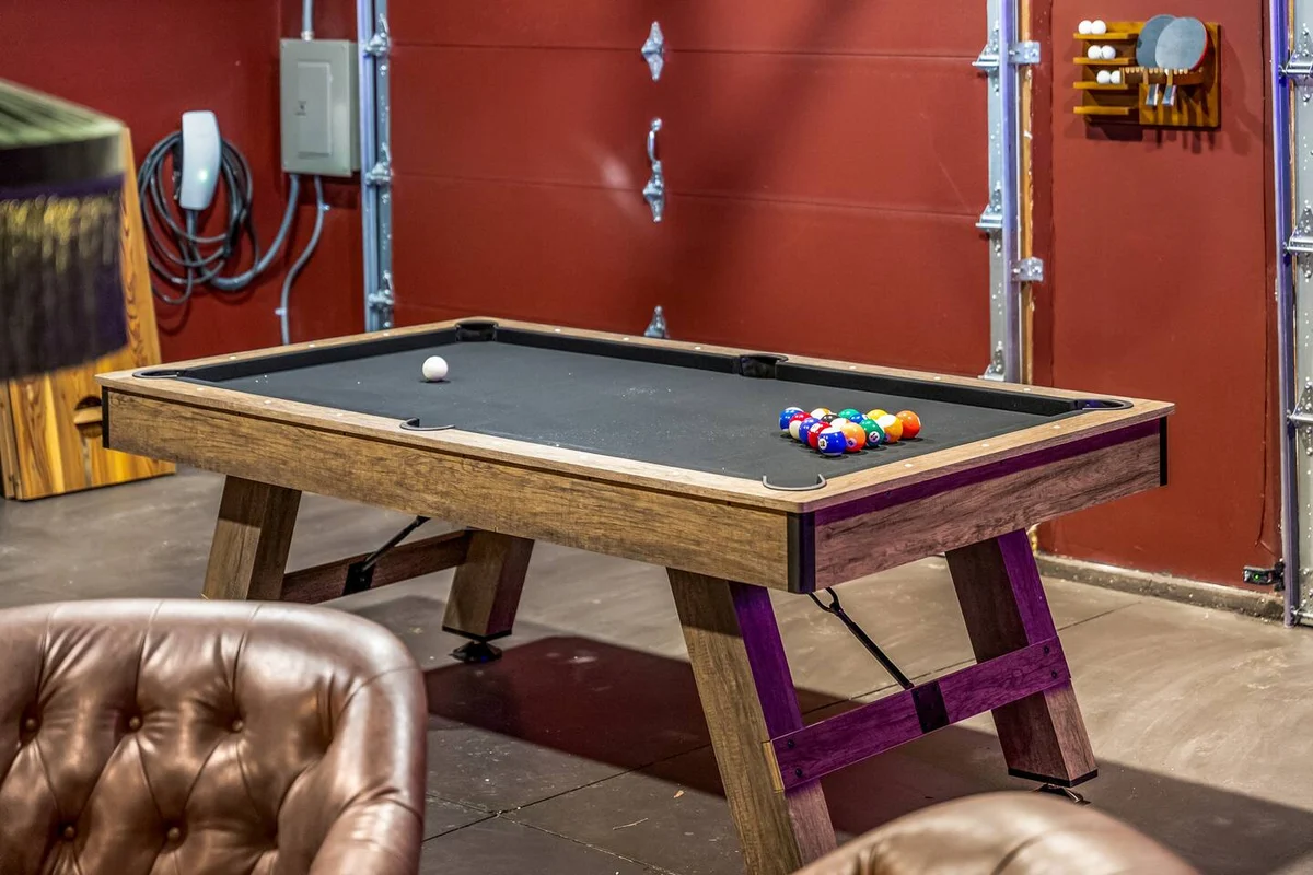 NEW! SpeakEasy, Sauna+Hot Tub, Games:Kids & Adults - Holiday Home #111