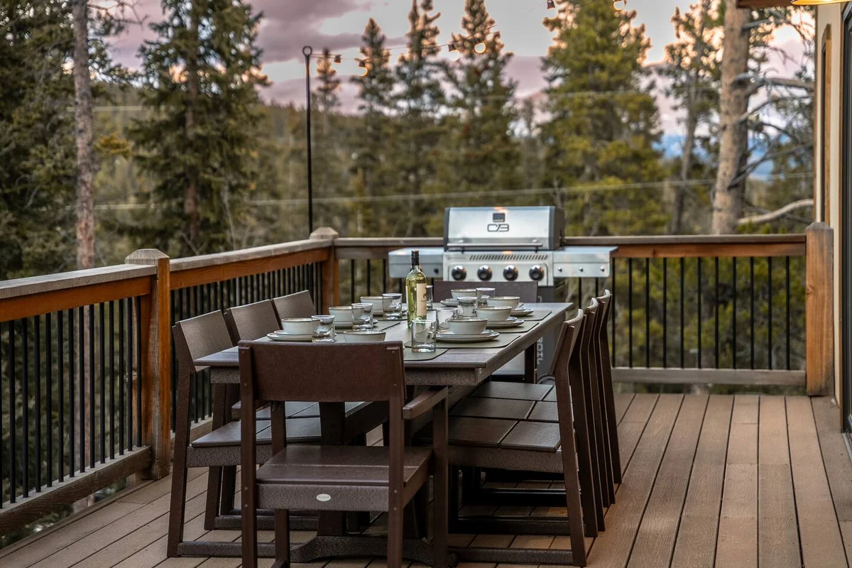 NEW! SpeakEasy, Sauna+Hot Tub, Games:Kids & Adults - Holiday Home #70
