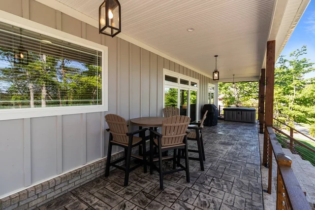 Lakefront Escape w/ Dock, Hot Tub & Game Room #78