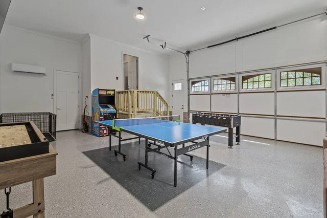 Lakefront Escape w/ Dock, Hot Tub & Game Room #54