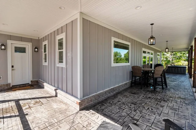 Lakefront Escape w/ Dock, Hot Tub & Game Room #109