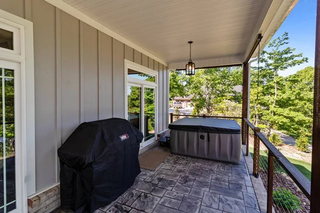 Lakefront Escape w/ Dock, Hot Tub & Game Room #95