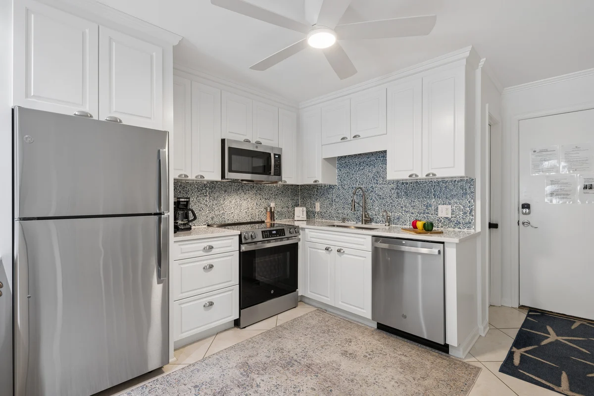 2B Beachwood property photo 2