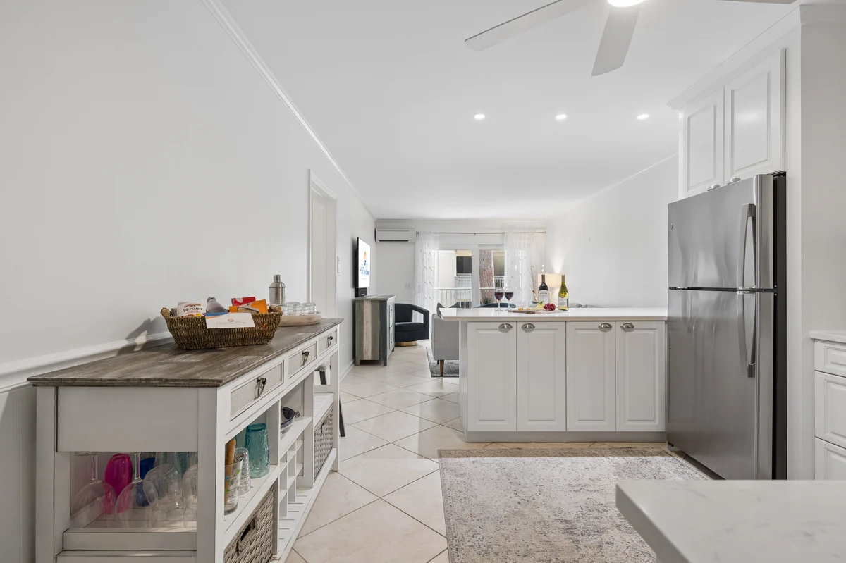 2B Beachwood property photo 5