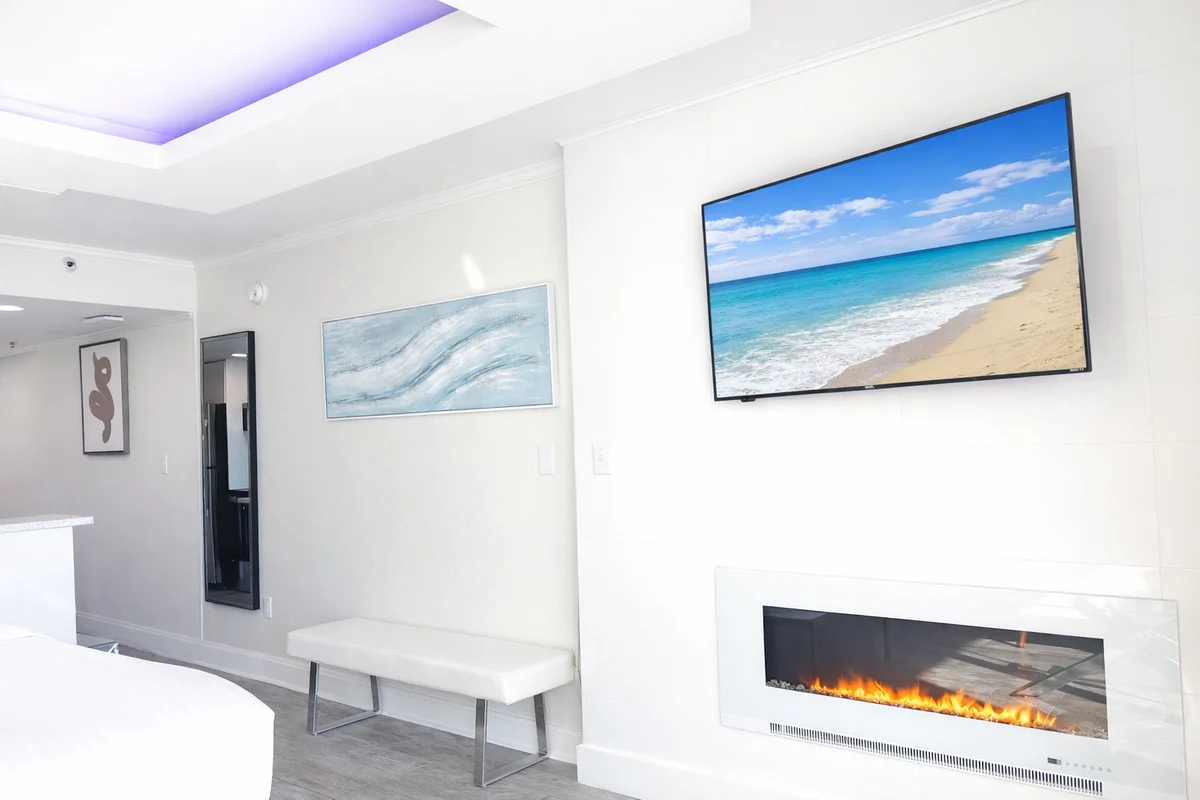 Modern Oceanfront Retreat | Wakeup to the View #16