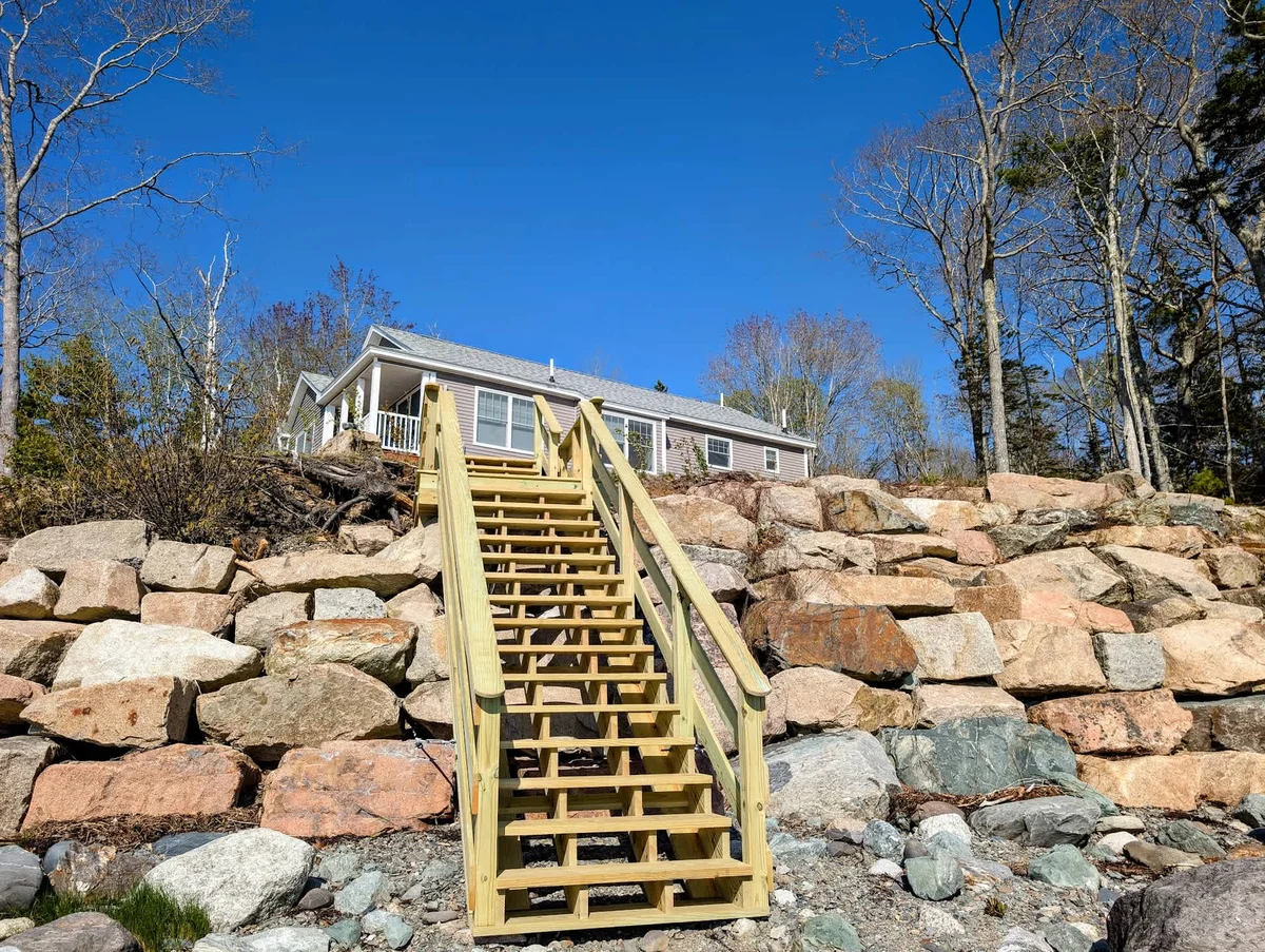 Home in Ellsworth property photo 3