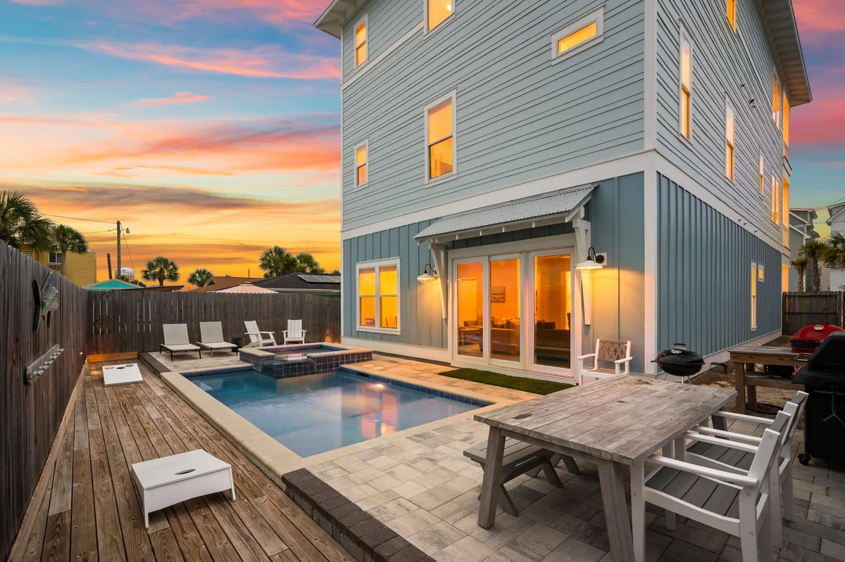 Surf House #110