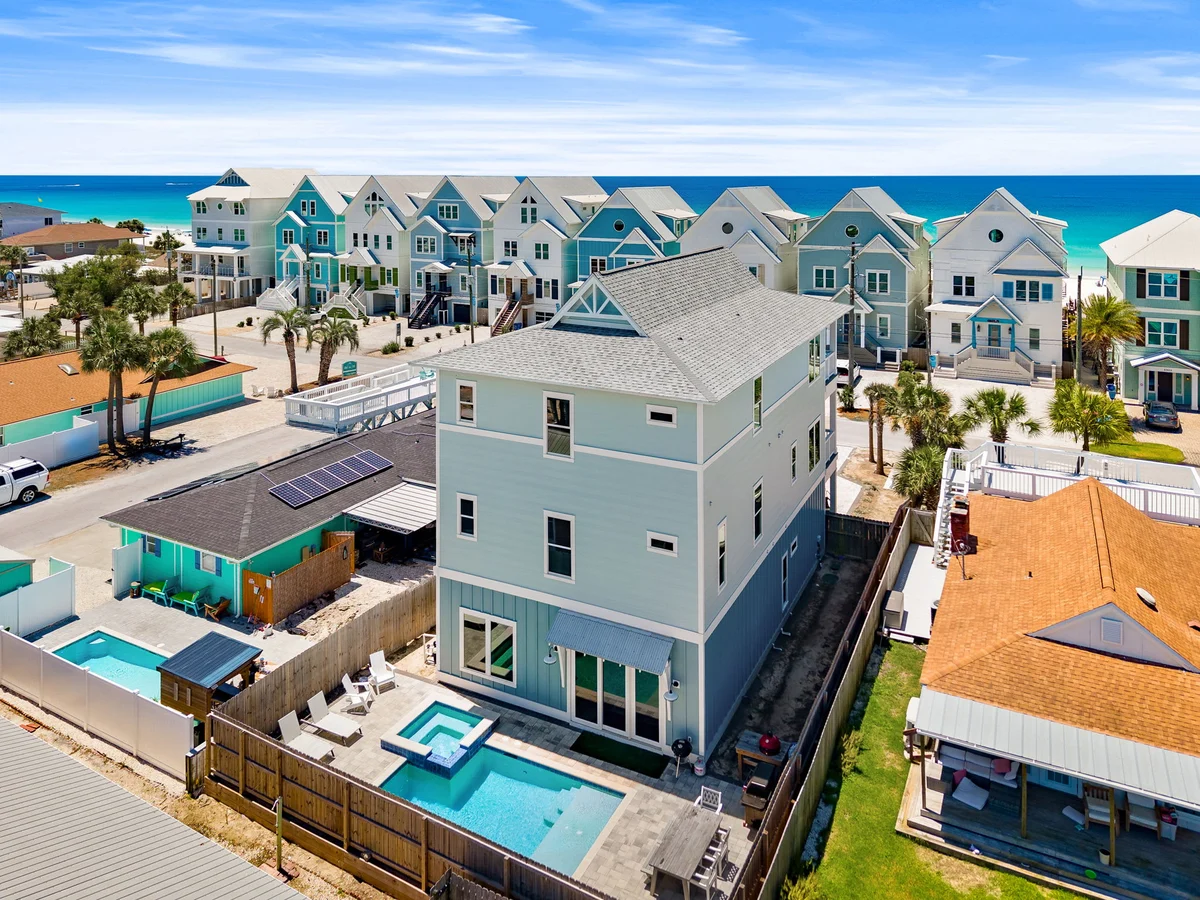 Surf House #72