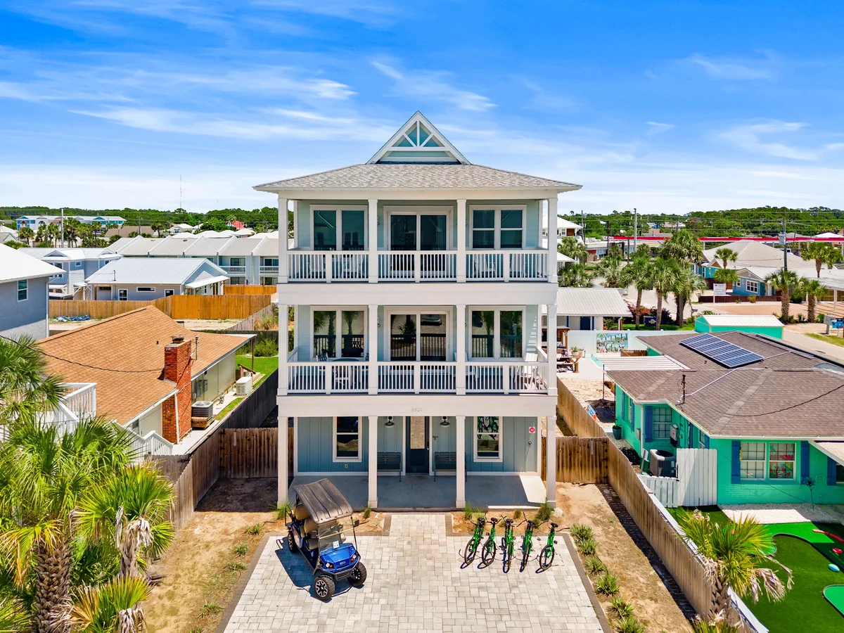 Surf House #106