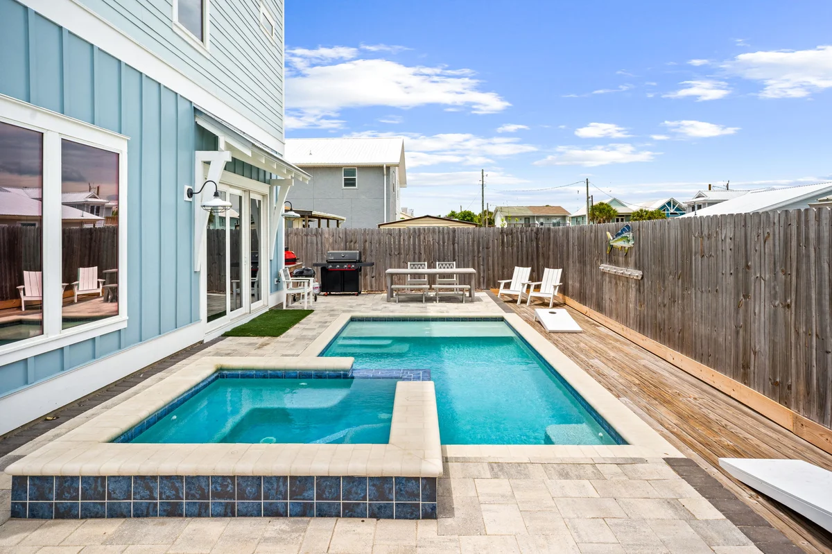 Surf House #94