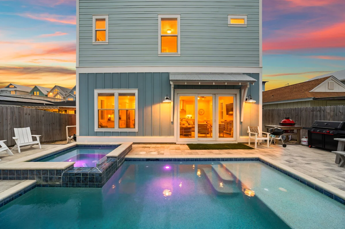 Surf House #52