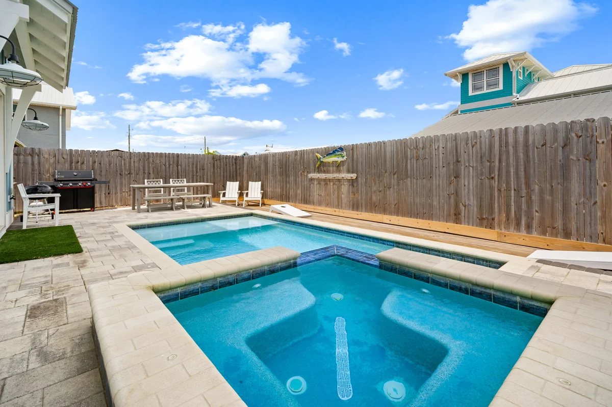 Surf House #90