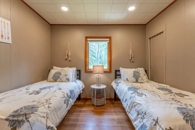 BEDROOM image 1