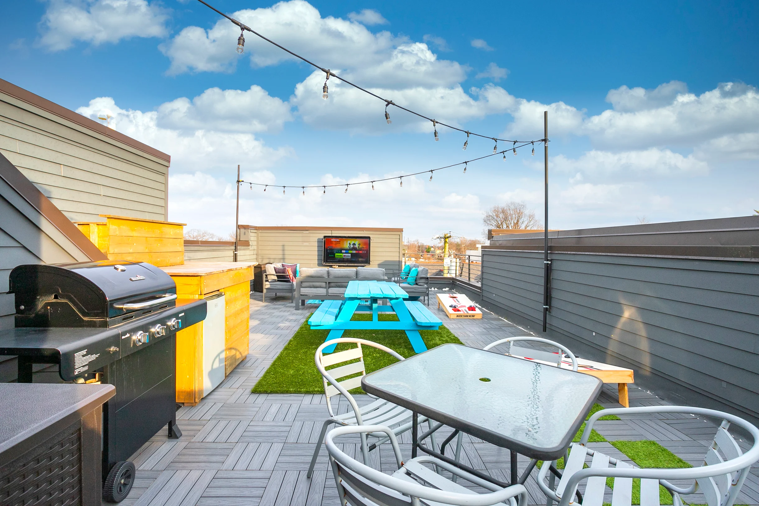 Amazing Rooftop near 12 S & 8th Ave #33