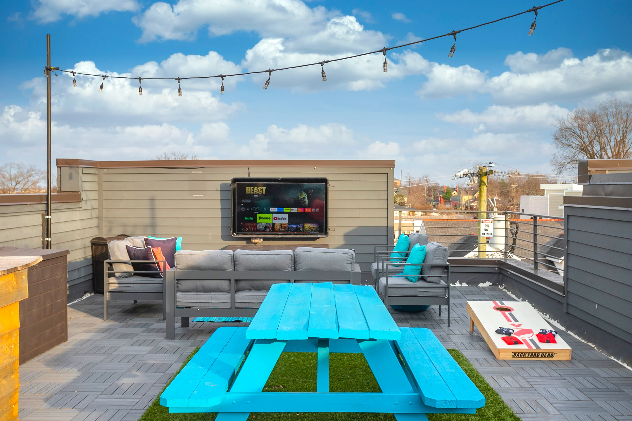 Amazing Rooftop near 12 S & 8th Ave #38