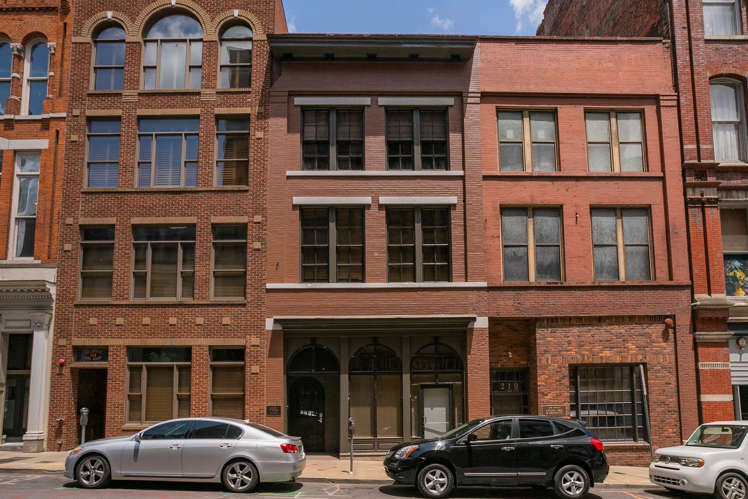 The Record Room - 2 Blocks to Broadway #28