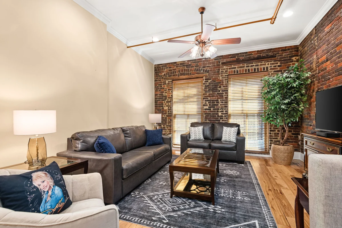 The Parton- Lofts at Noel Court, Downtown #4