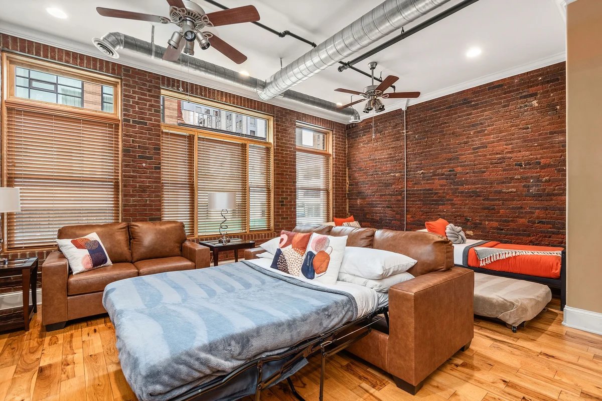 The Johnny Cash- Lofts at Noel Court, Downtown #4