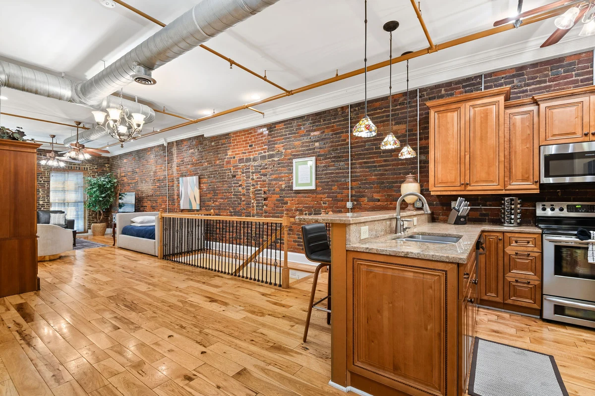 The Parton- Lofts at Noel Court, Downtown #8