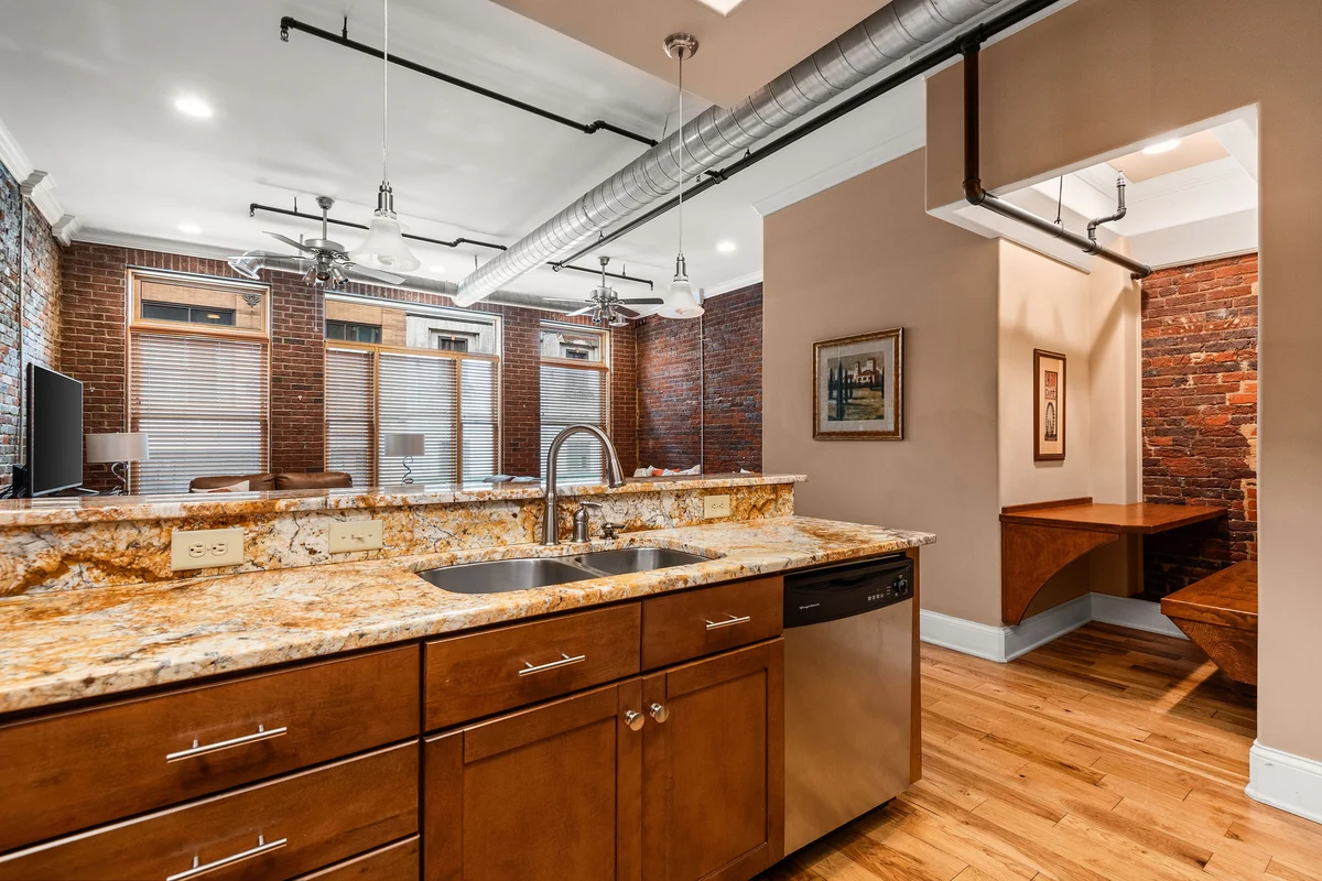The Johnny Cash- Lofts at Noel Court, Downtown #23