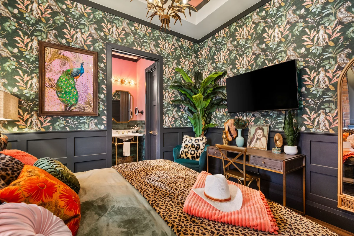✨ The Velvet Songbird | Downtown Nashville Luxe Retreat for 24 #5