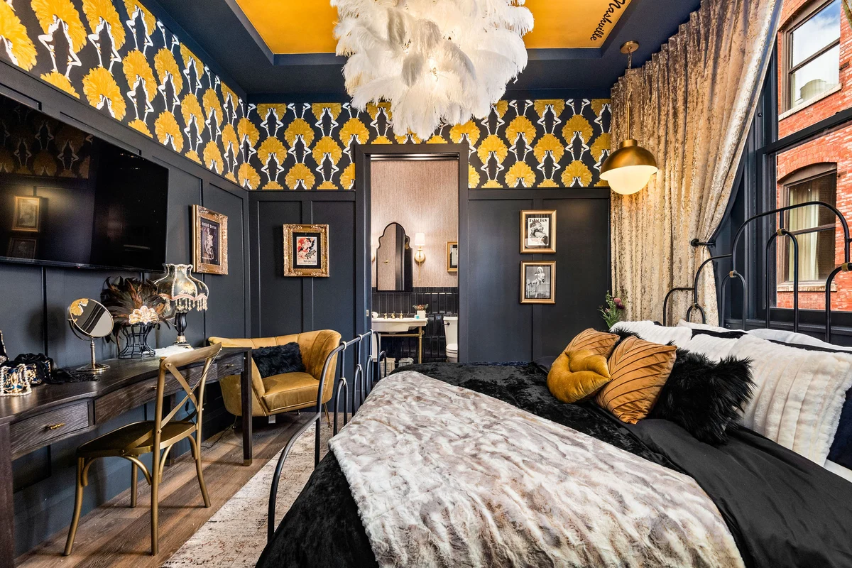 ✨ The Velvet Songbird | Downtown Nashville Luxe Retreat for 24 #16