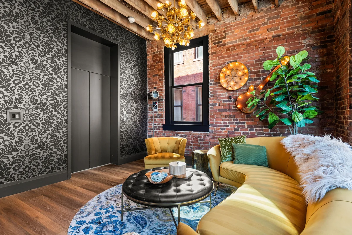 ✨ The Velvet Songbird | Downtown Nashville Luxe Retreat for 24 #57