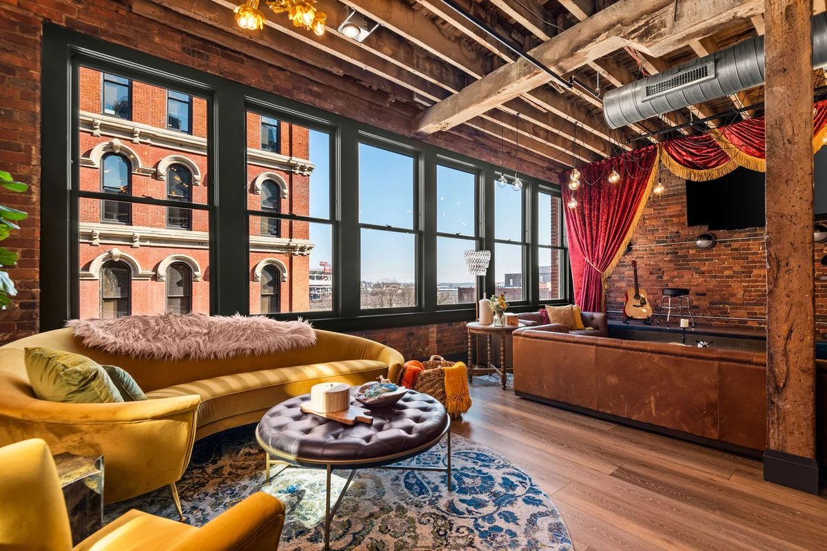 ✨ The Velvet Songbird | Downtown Nashville Luxe Retreat for 24 #54