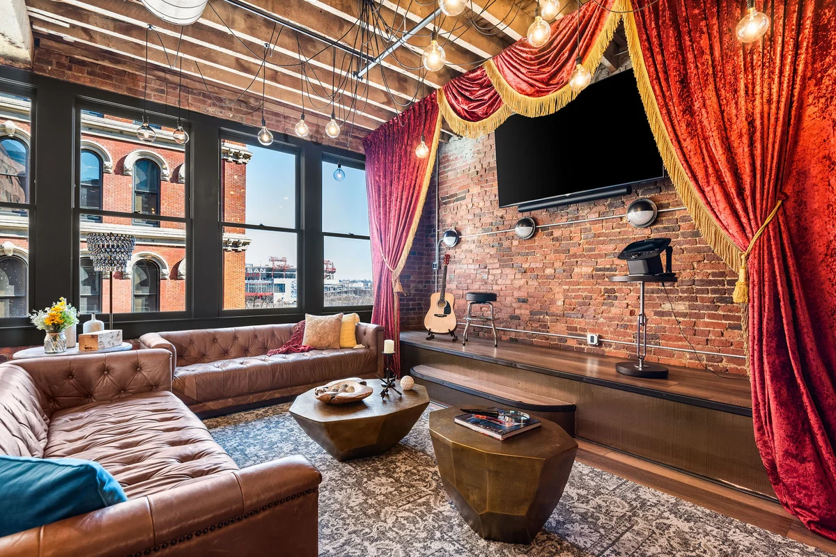 ✨ The Velvet Songbird | Downtown Nashville Luxe Retreat for 24 #2