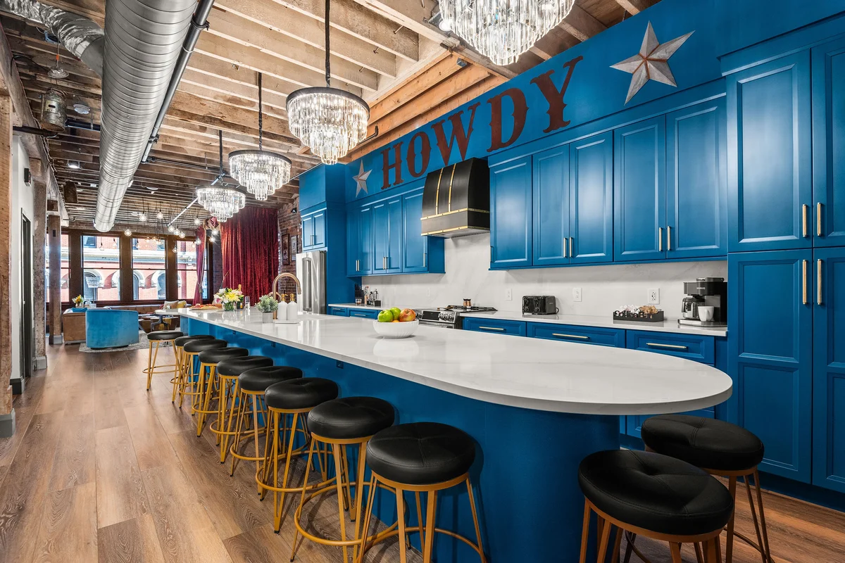 ✨ The Velvet Songbird | Downtown Nashville Luxe Retreat for 24 #53