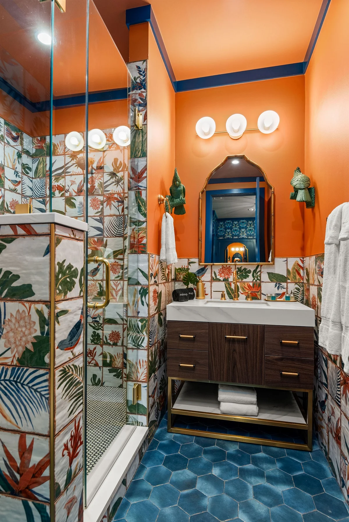 ✨ The Velvet Songbird | Downtown Nashville Luxe Retreat for 24 #36