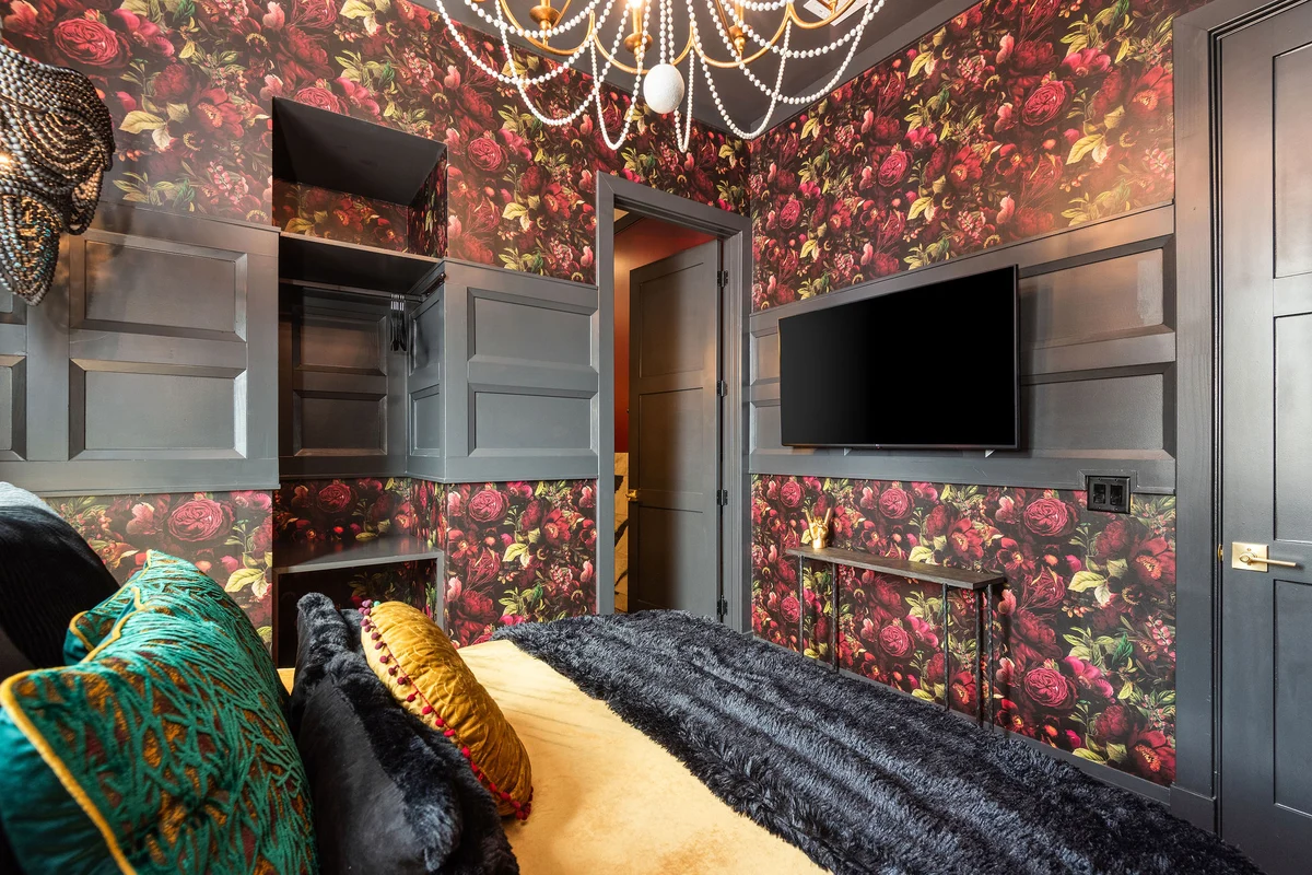 ✨ The Velvet Songbird | Downtown Nashville Luxe Retreat for 24 #49