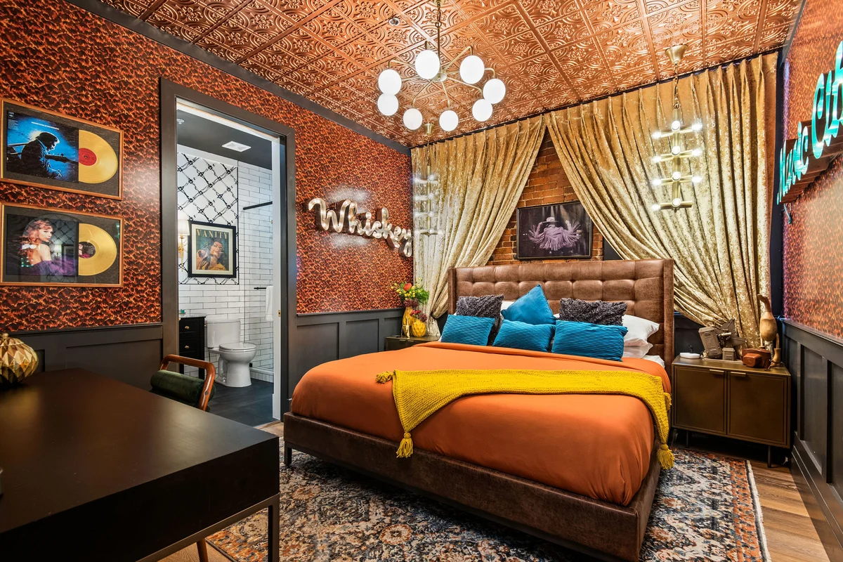 ✨ The Velvet Songbird | Downtown Nashville Luxe Retreat for 24 #55