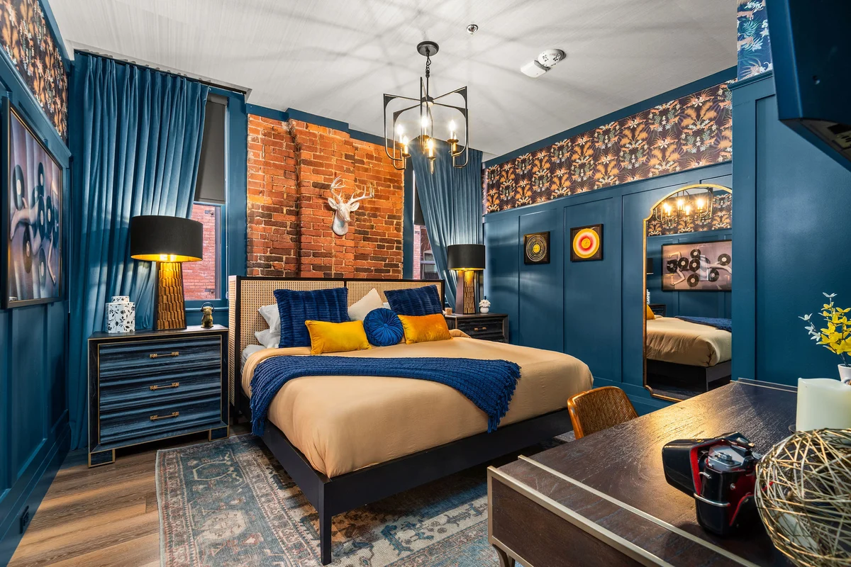 ✨ The Velvet Songbird | Downtown Nashville Luxe Retreat for 24 #35