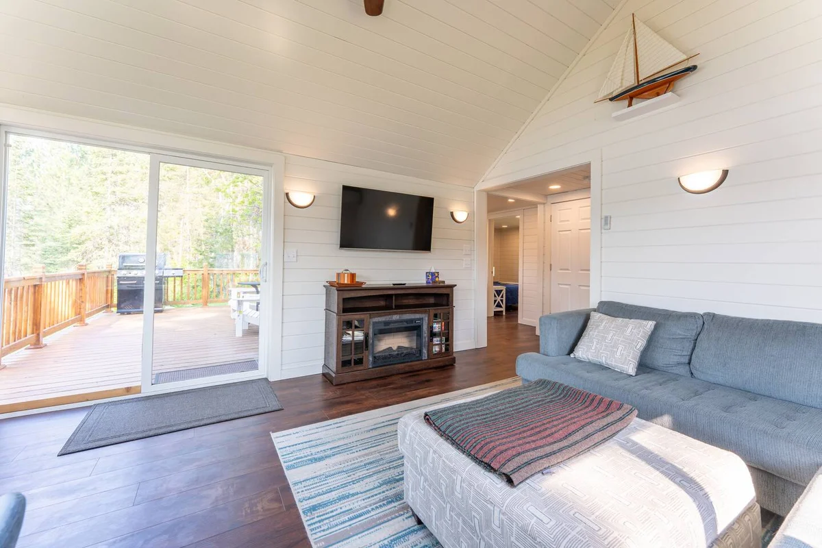 Yacht Club Cabin on Burntside with Private Sauna #28
