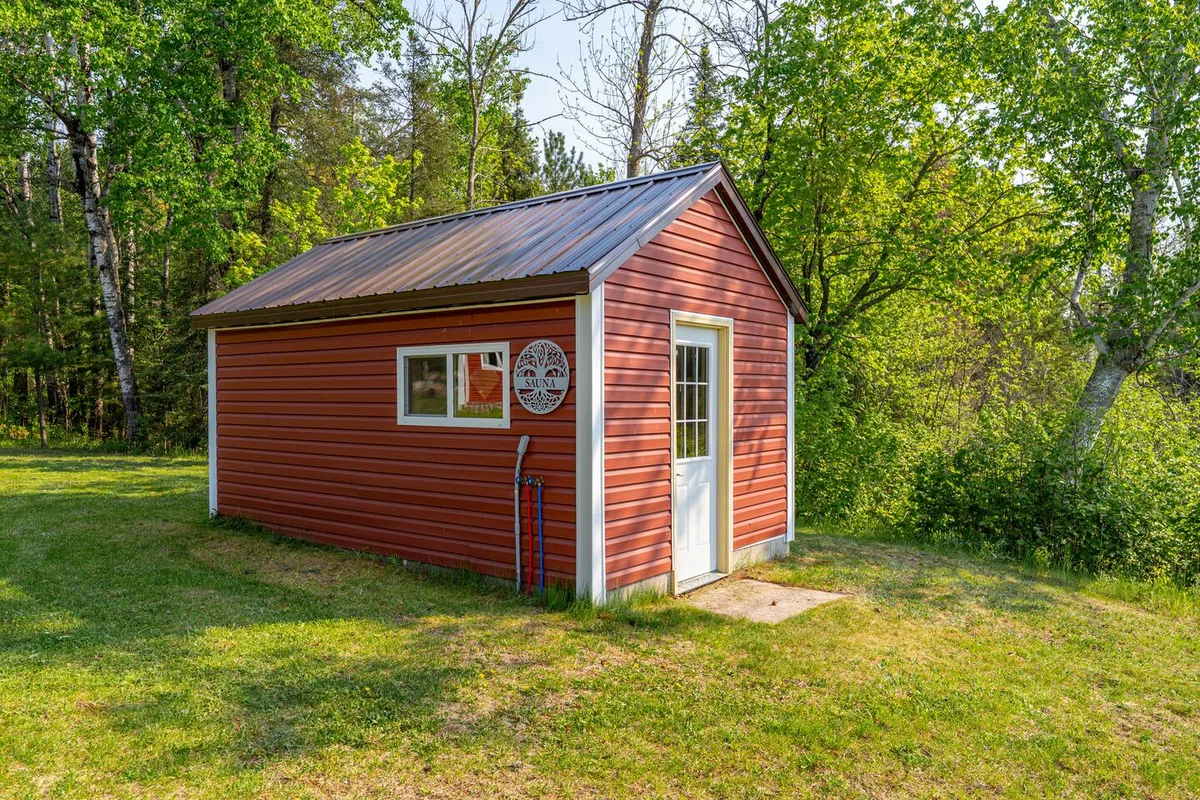 Yacht Club Cabin on Burntside with Private Sauna #63