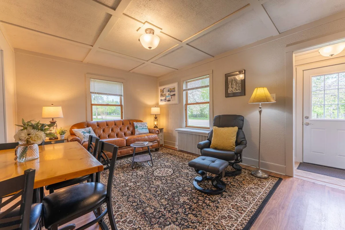 Home in Ely property photo 3