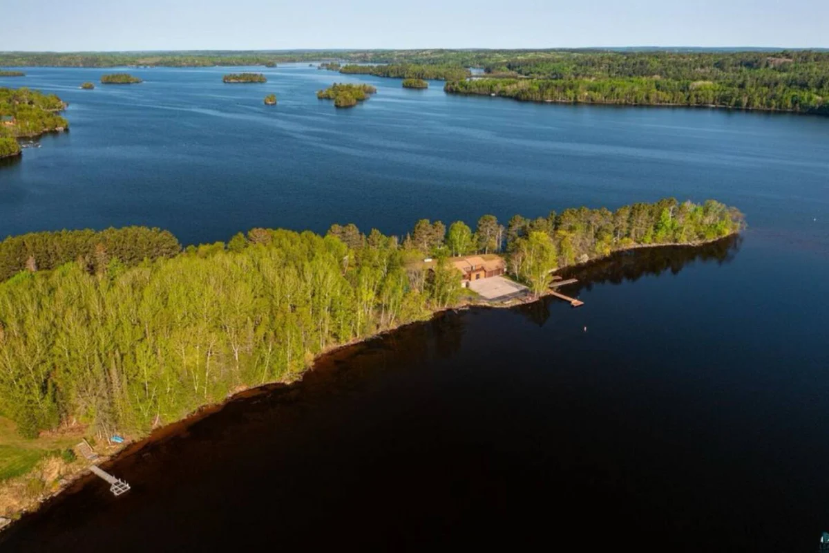 Sandy Point Resort, Lakeside 2BR Modern Escape #54
