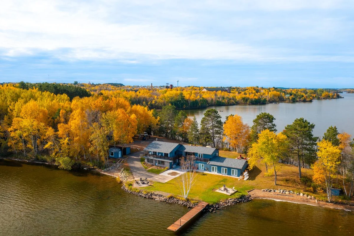 Sandy Point Resort, Lakeside 2BR Modern Escape #58