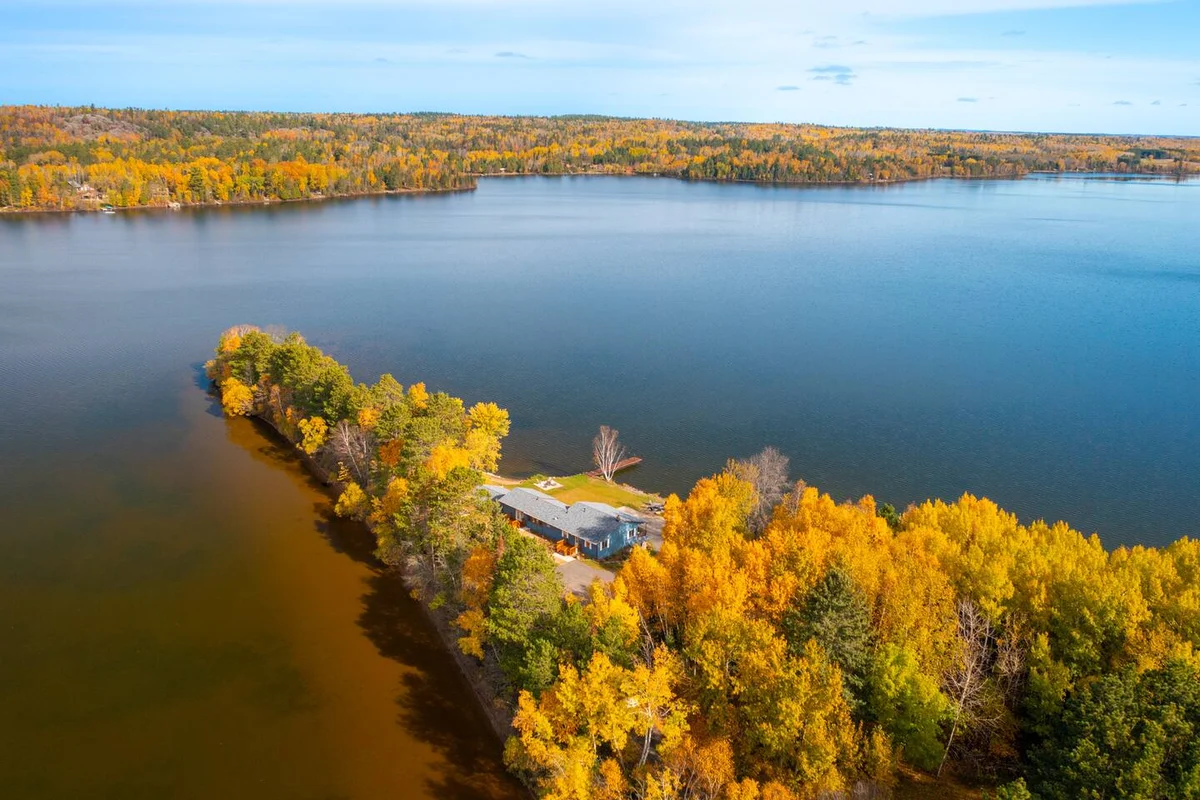 Sandy Point Resort Suite, Year-Round Lakeview #62